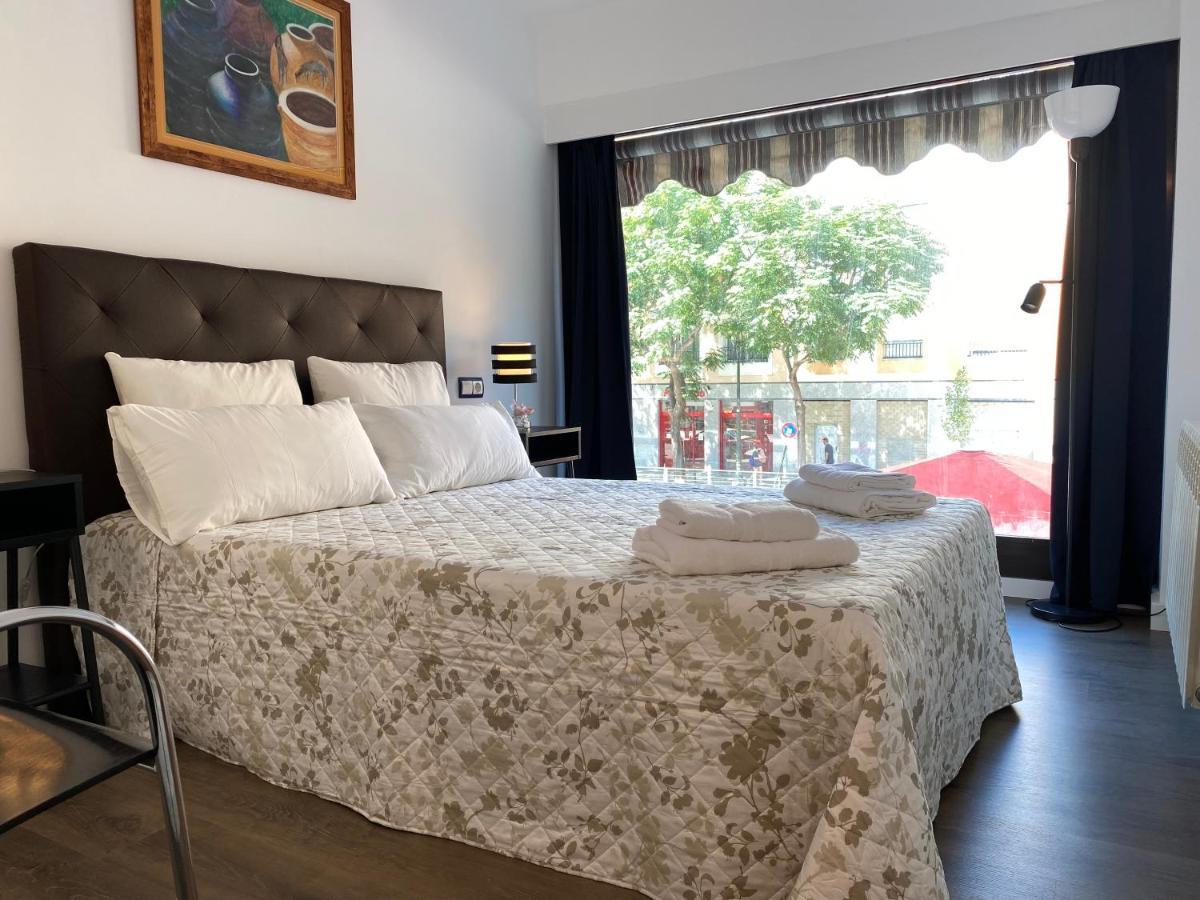 Lc Apartamentos Cesar Augusto ซาราโกซา ภายนอก รูปภาพ